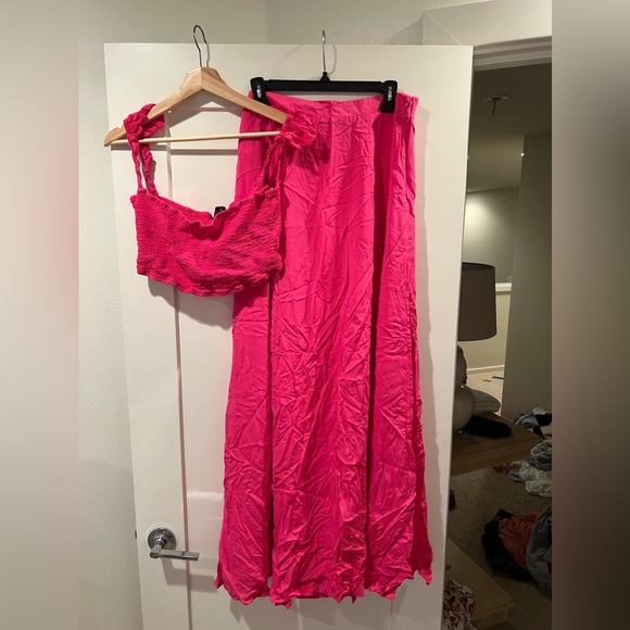 Two piece set - Picture 6 of 7